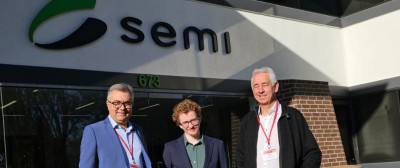 Fahad Golra, Julien Bermont and Olivier Vittu in front of the SEMI Headquarters